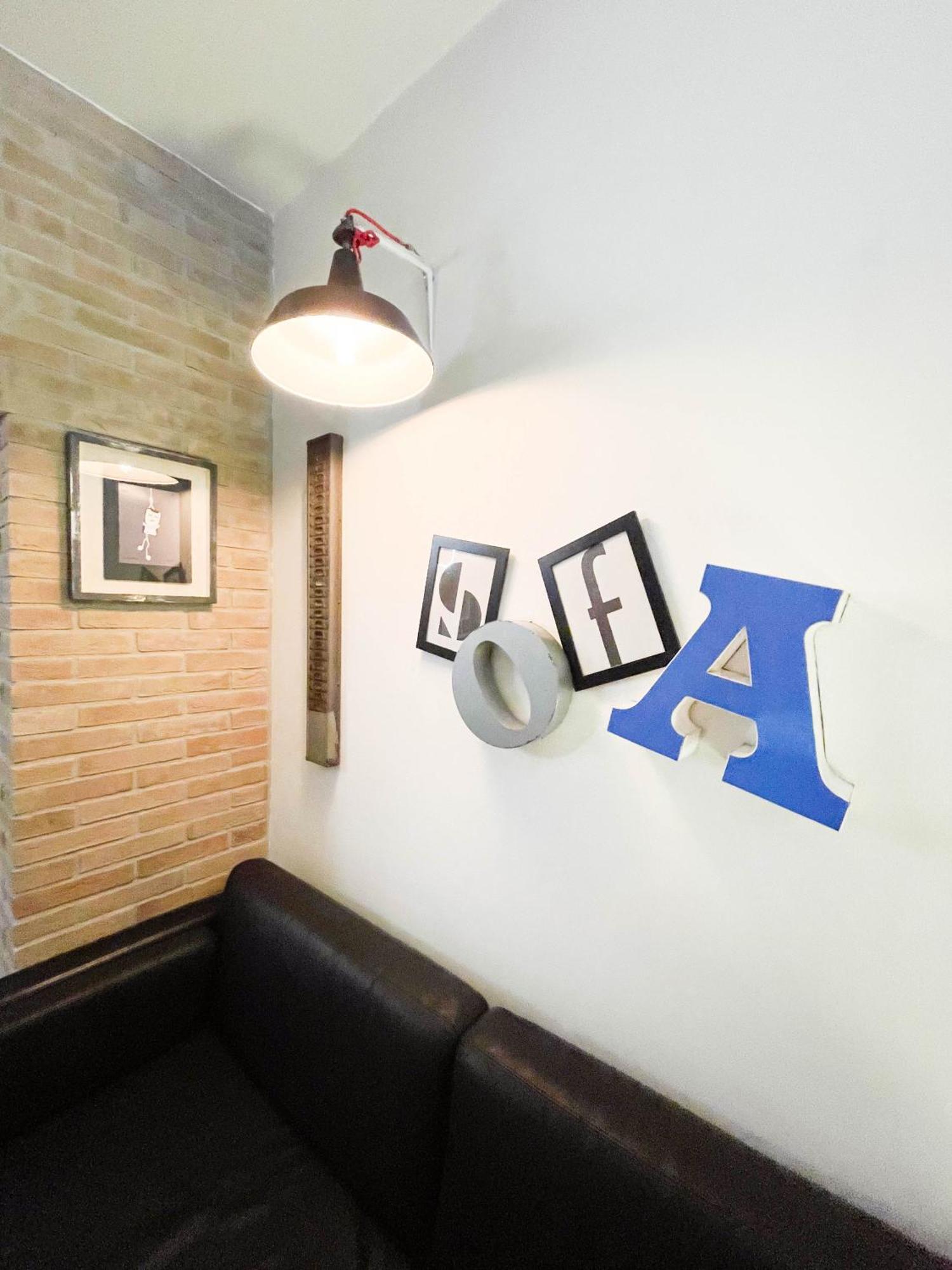 Incortedafabio Design Flat With Bikes Caronno Pertusella エクステリア 写真